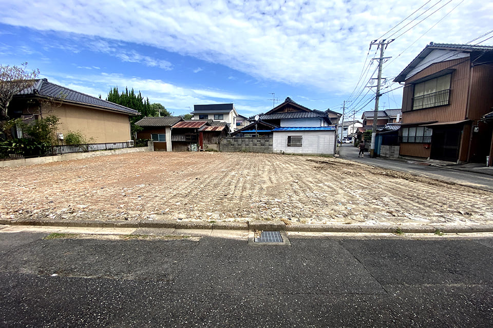 建物解体工事後の更地